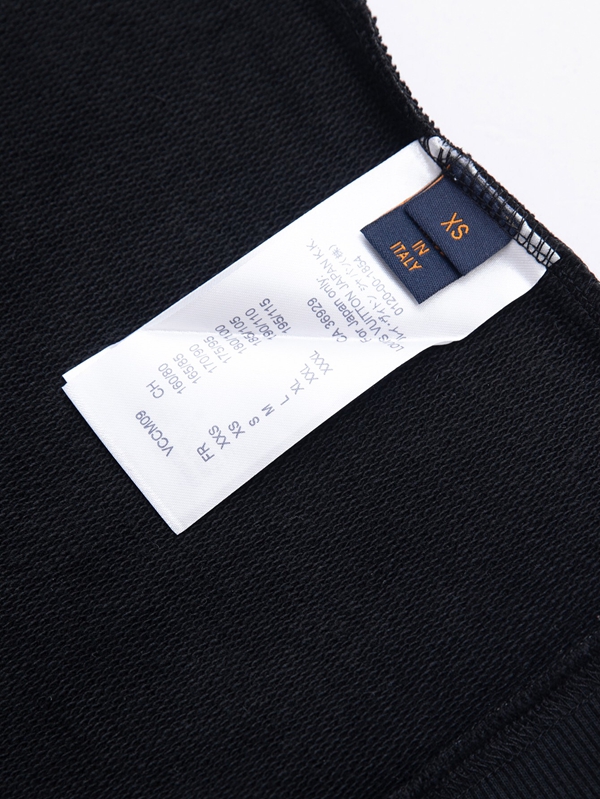 ブランドパーカー着用イメージ